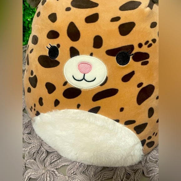 Kei (No Bio Tag) the Cheetah Squishmallows 11" - Picture 3 of 5